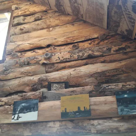 Art Cabin On Mountain *