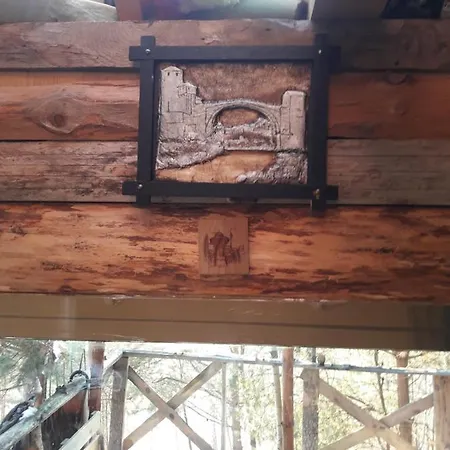 Art Cabin On Mountain
